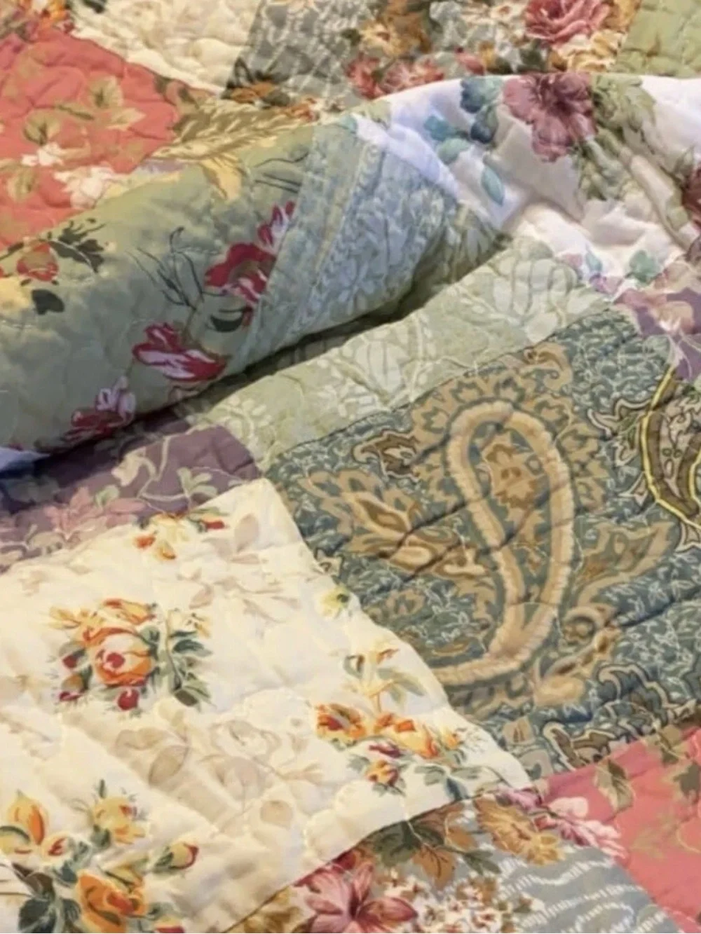 NEW Anthropologie Boho Multicolor Floral Throw Blanket Patchwork Quilt 50